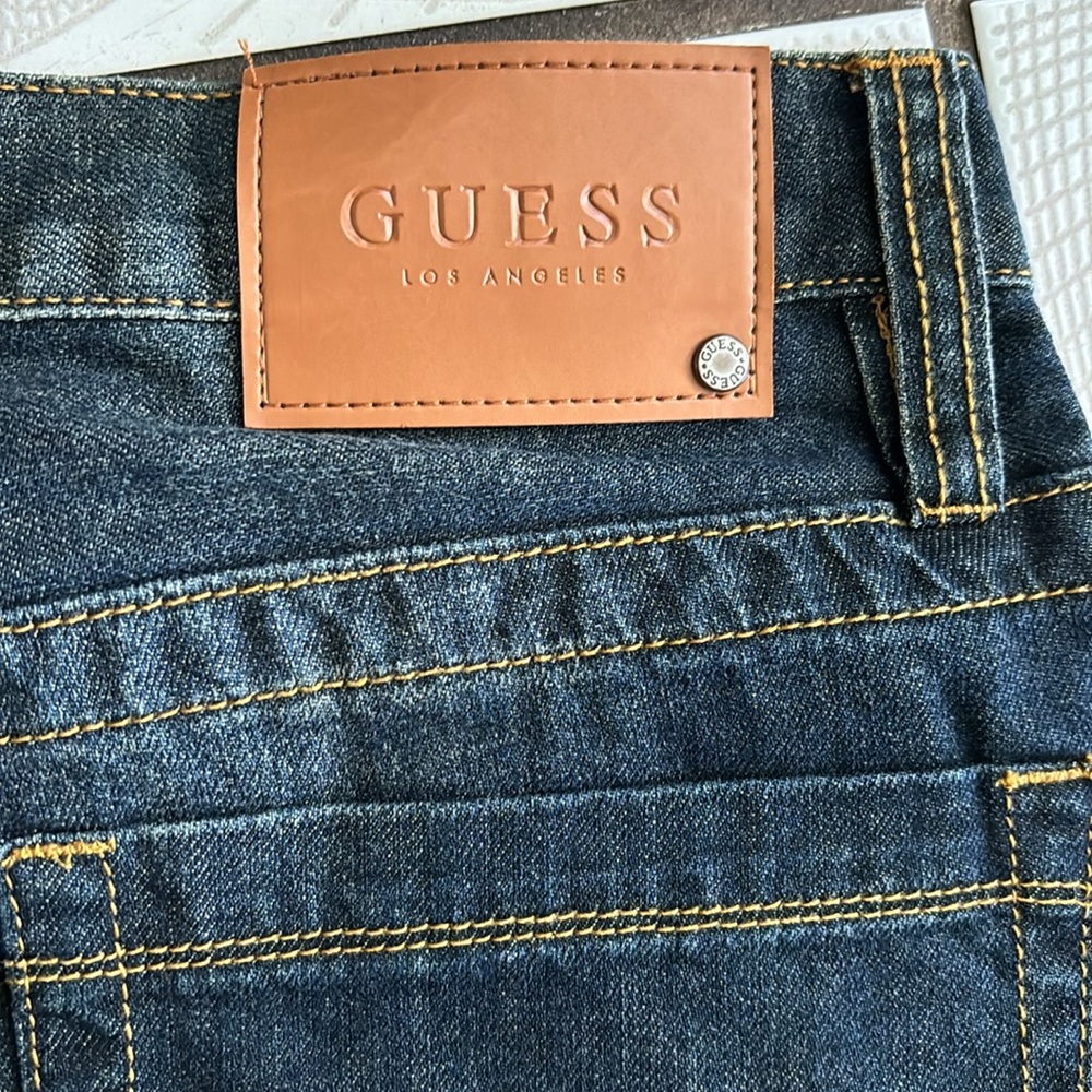 Guess Jeans - Picture 4 of 4